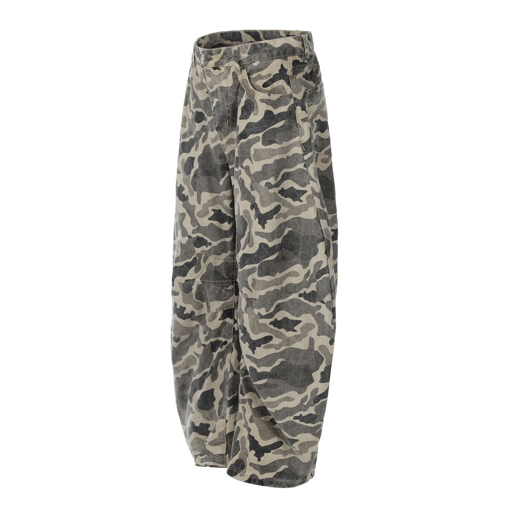 Europäische und amerikanische Streetwear-Mode, Camouflage-Scimitar-Herren-Jeanshose, Outdoor-Sportdesign, plissiert, locker geschnitten_voghion.com