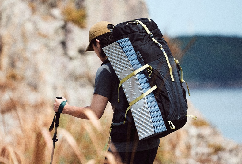 Zaino da trekking professionale ActiveGo Natur Noke Cloud Trail da 55 litri, grande capacità, doppia tracolla_voghion.com