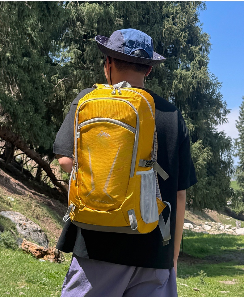 ActiveGo 40L Outdoor Lightweight Men's Hiking Large Capacity Can Hang Trekking Poles Cycling Bag Trail Running Backpack_voghion.com