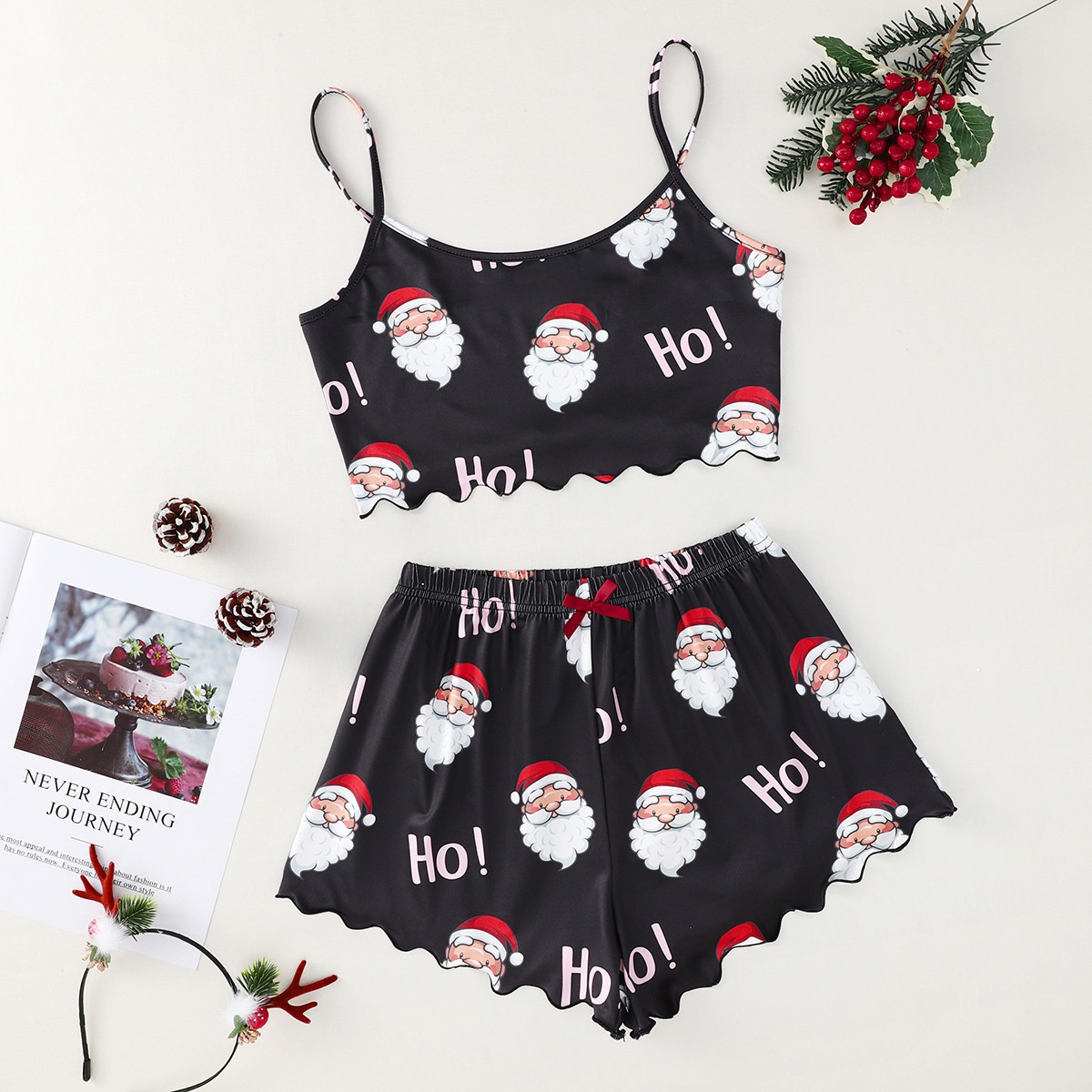 ChicShe Weihnachtlicher Pyjama im europäischen und amerikanischen Stil, neues dünnes Set für Damen, ärmellose Shorts aus Milchseide, schlicht und lässig, zweiteilig_voghion.com