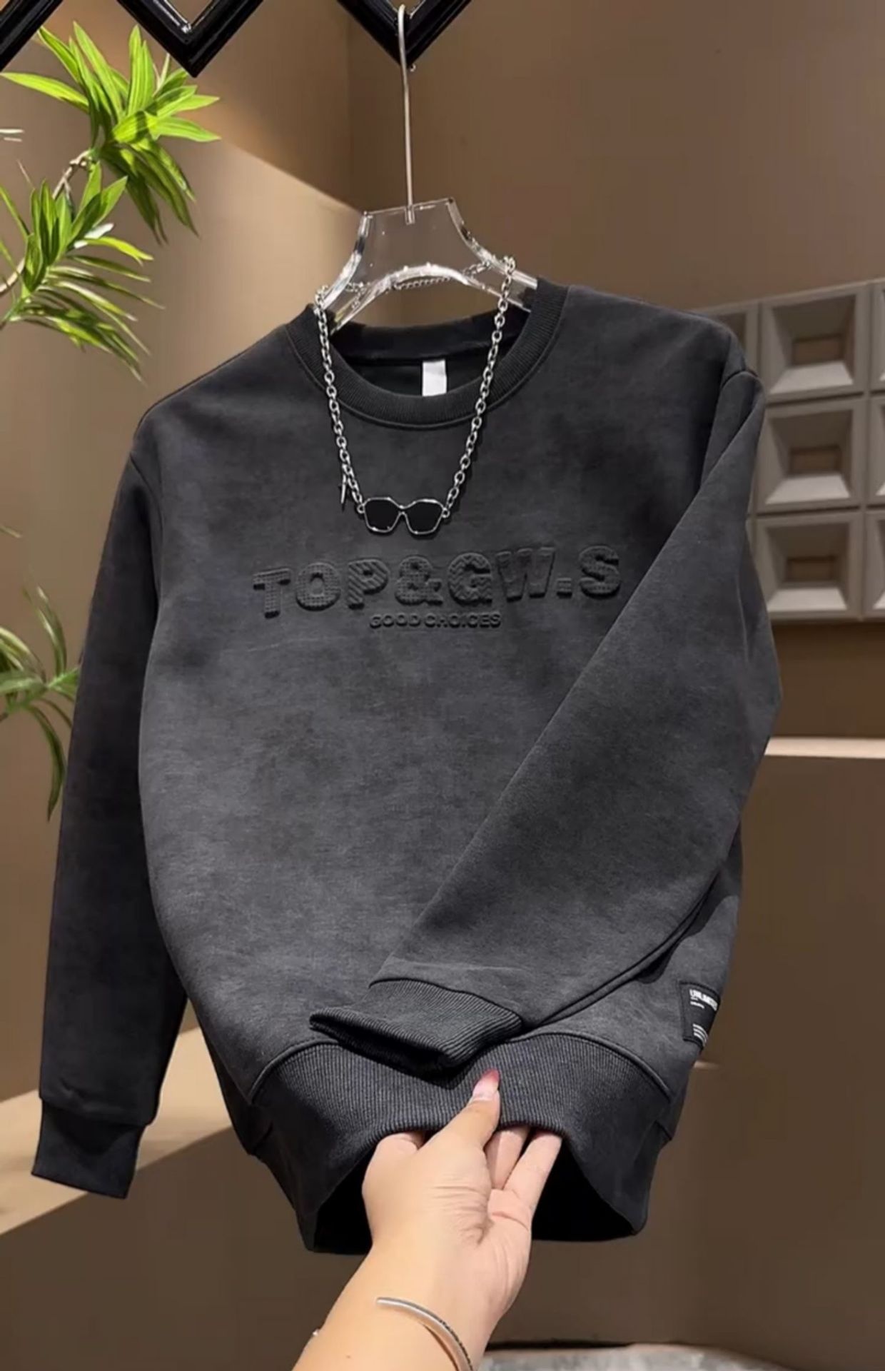 boy 2025 Autumn Winter New Thickened Fleece Sweatshirt Men's Fashion Trend Round Neck Versatile Casual Long Sleeve Men_voghion.com