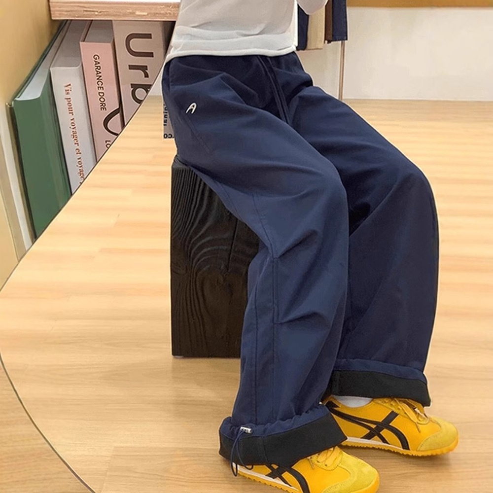 001 Marineblaue, wasserdichte, fleecegefütterte Softshell-Herrenhose für Herbst und Winter, geeignet für Outdoor-Aktivitäten wie Wandern und Skifahren im amerikanischen Fallschirmjäger-Stil_voghion.com