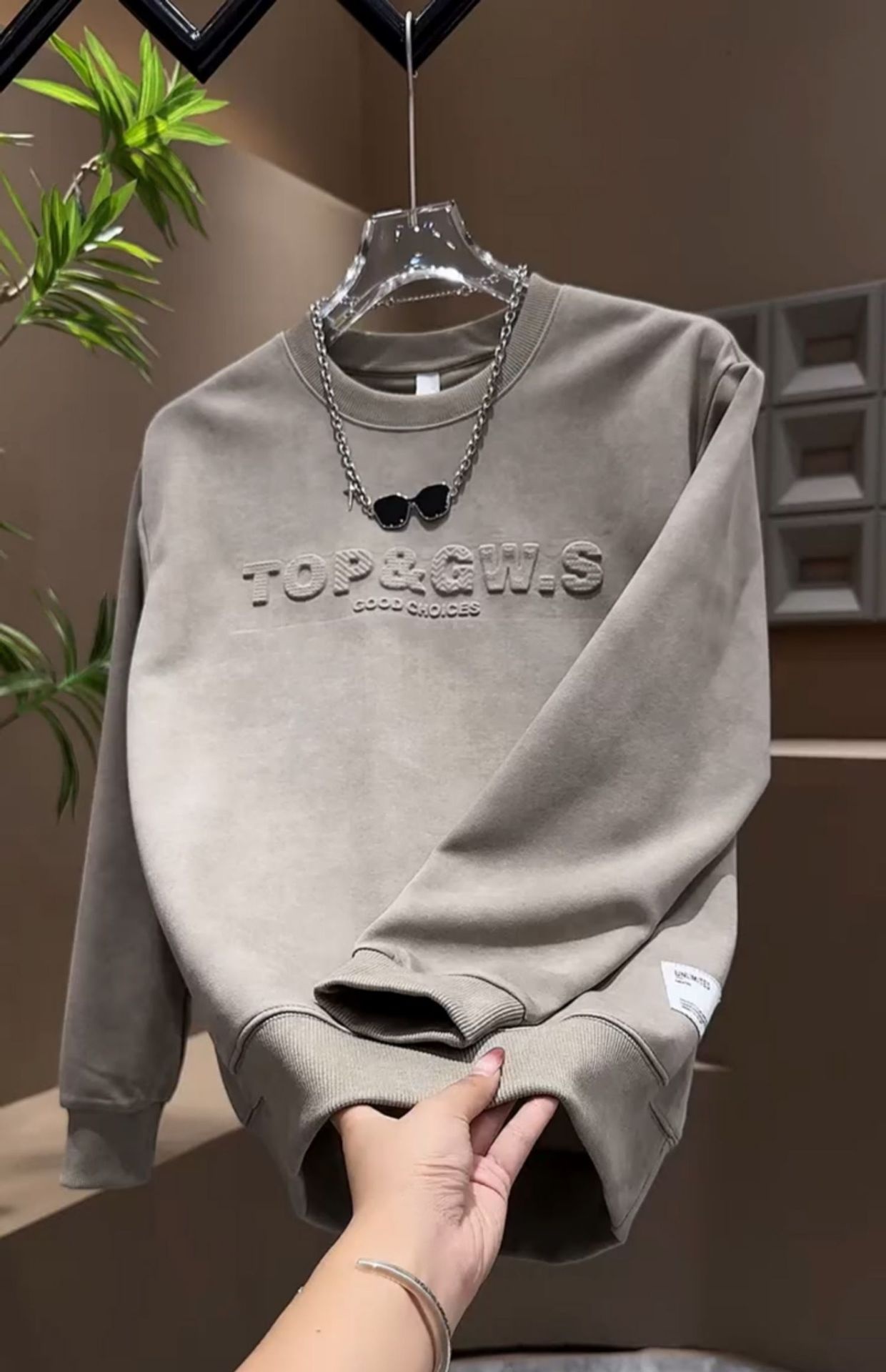 boy 2025 Autumn Winter New Thickened Fleece Sweatshirt Men's Fashion Trend Round Neck Versatile Casual Long Sleeve Men_voghion.com