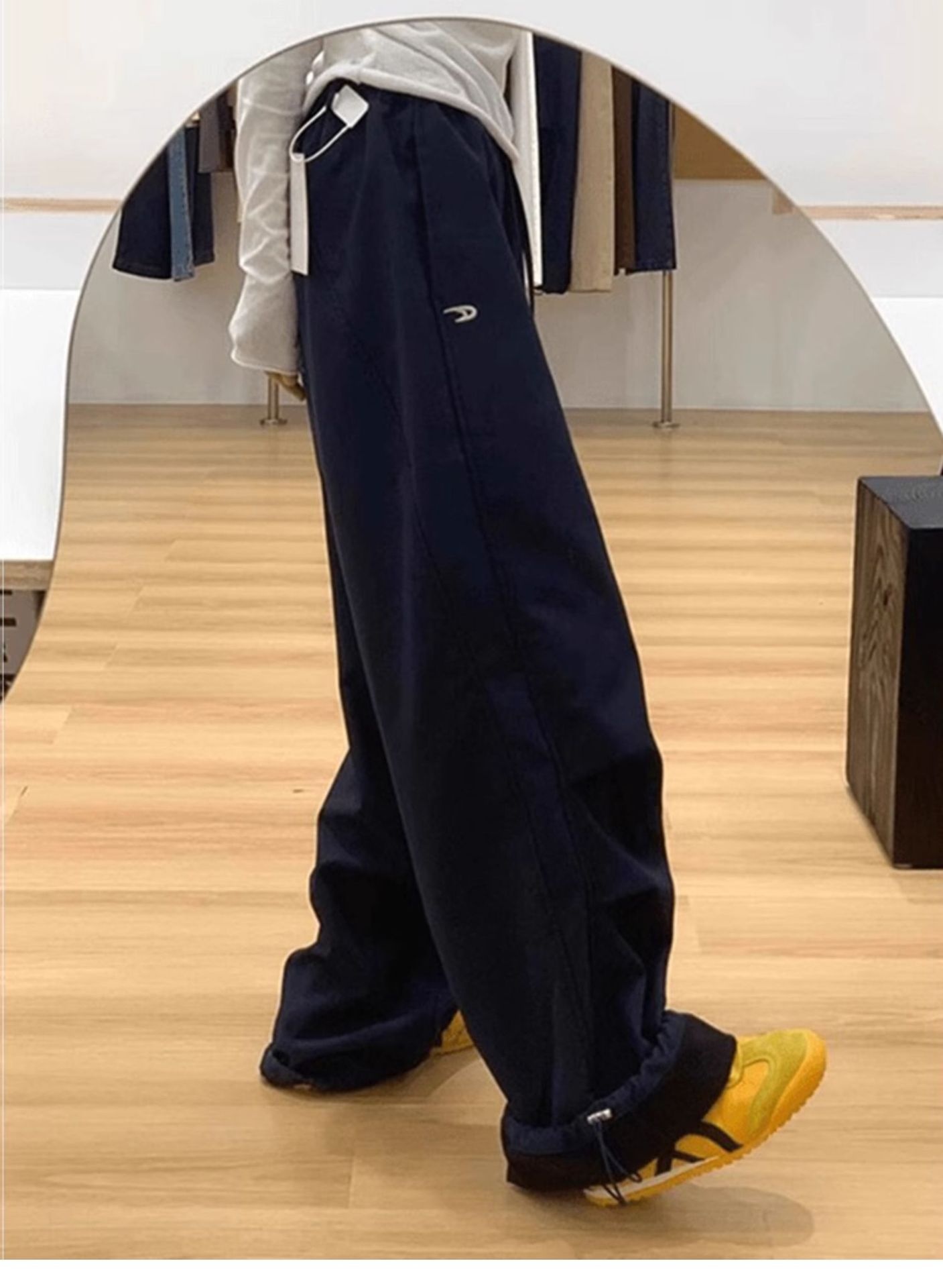 001 Marineblaue, wasserdichte, fleecegefütterte Softshell-Herrenhose für Herbst und Winter, geeignet für Outdoor-Aktivitäten wie Wandern und Skifahren im amerikanischen Fallschirmjäger-Stil_voghion.com