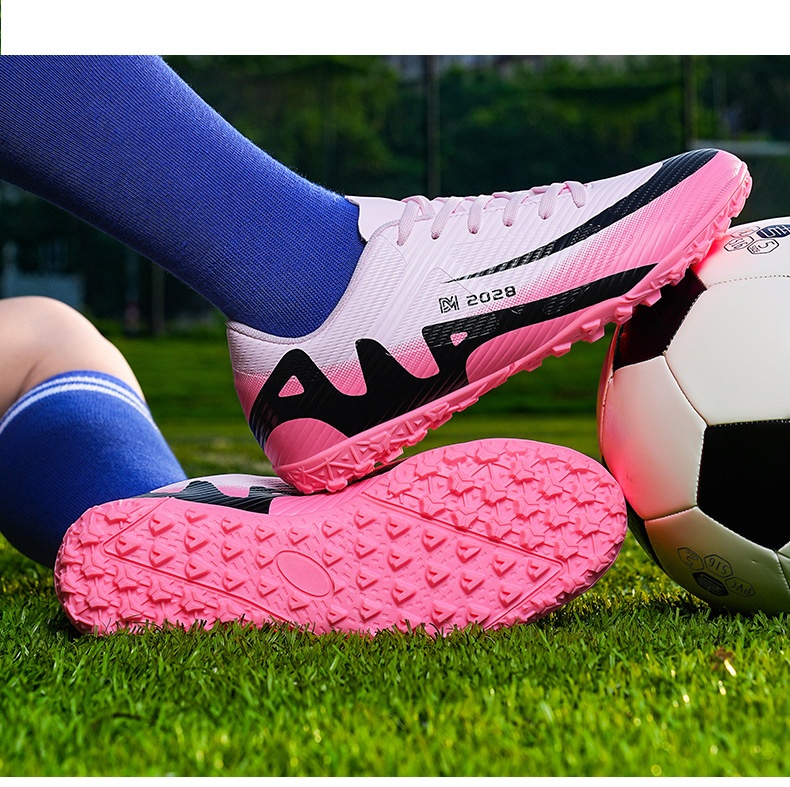 ShoeGlobe New Jinjiang For Men, Women, Teenagers, Children, Students, Long Broken Studs, Professional Training Soccer Shoes_voghion.com