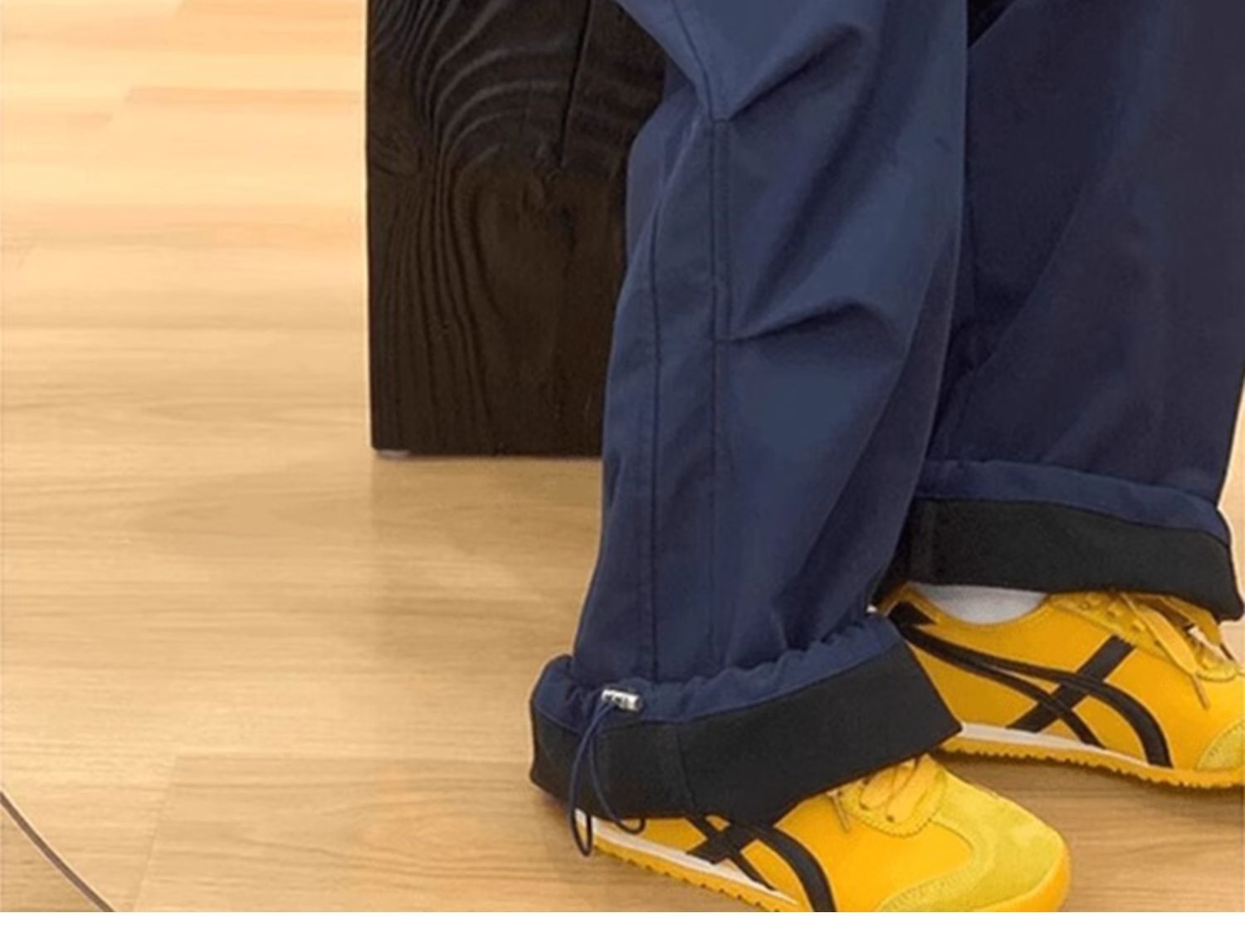 001 Marineblaue, wasserdichte, fleecegefütterte Softshell-Herrenhose für Herbst und Winter, geeignet für Outdoor-Aktivitäten wie Wandern und Skifahren im amerikanischen Fallschirmjäger-Stil_voghion.com