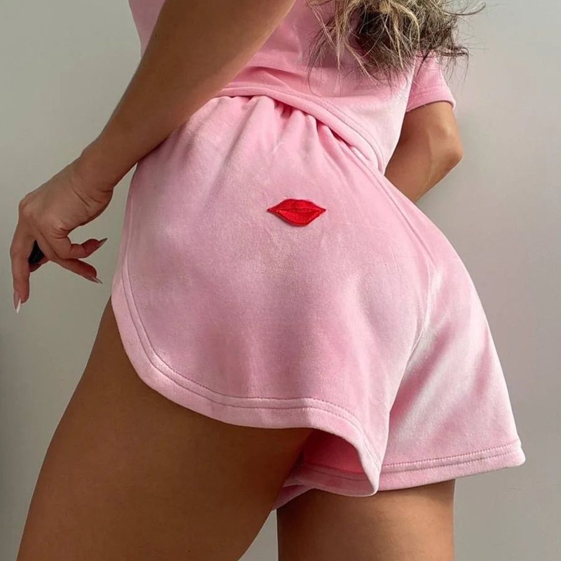 ChicShe In Stock 2025 European And American Summer New Knitted Loose Short Sleeve Crop Top Shorts Pajama Set Wearable For Women_voghion.com