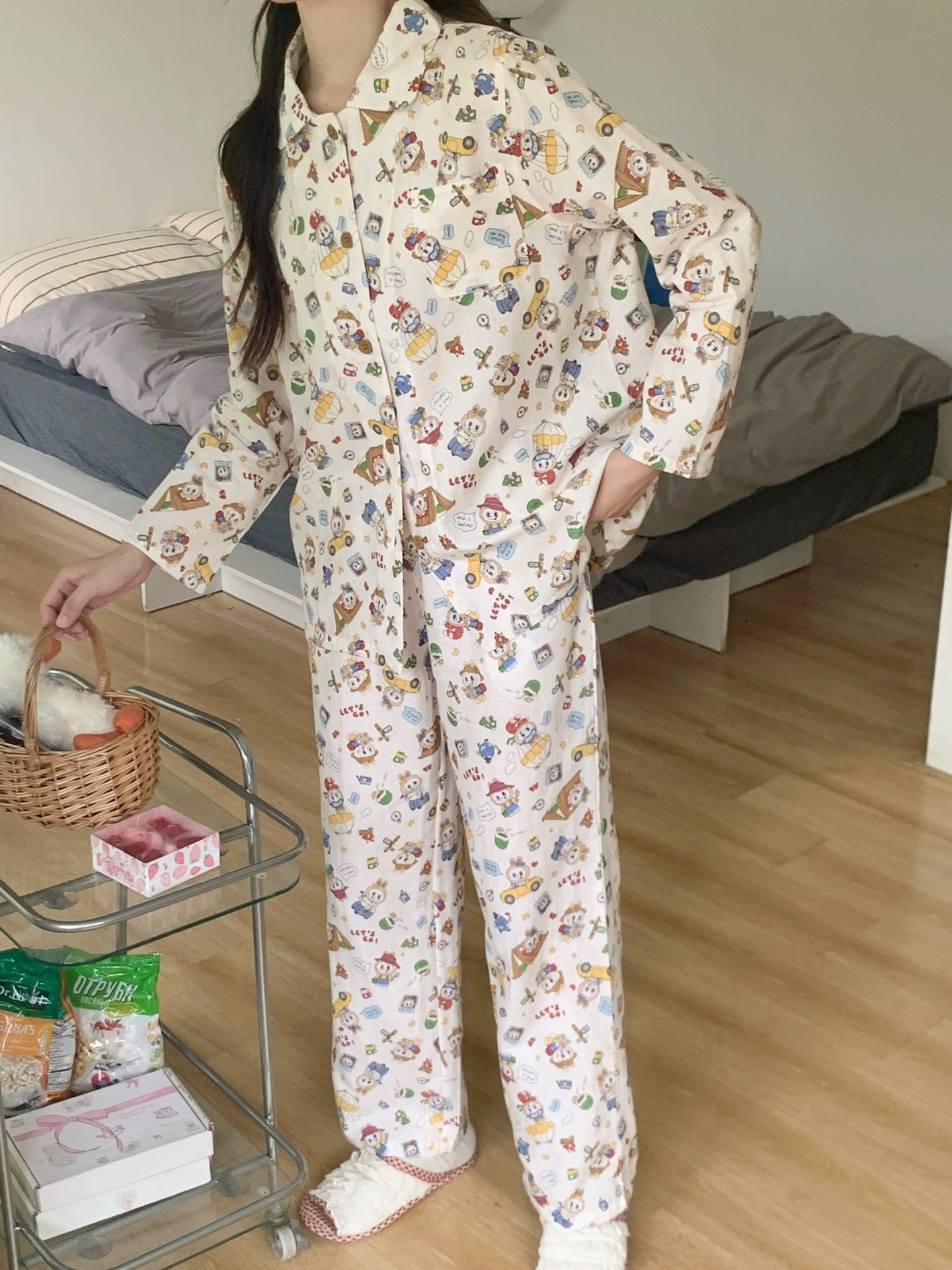 ChicShe CCTV Broadcast Classe A Pigiama a doppio strato Abbigliamento da casa in garza di puro cotone Pantaloni lunghi a maniche lunghe Ragazza carina_voghion.com