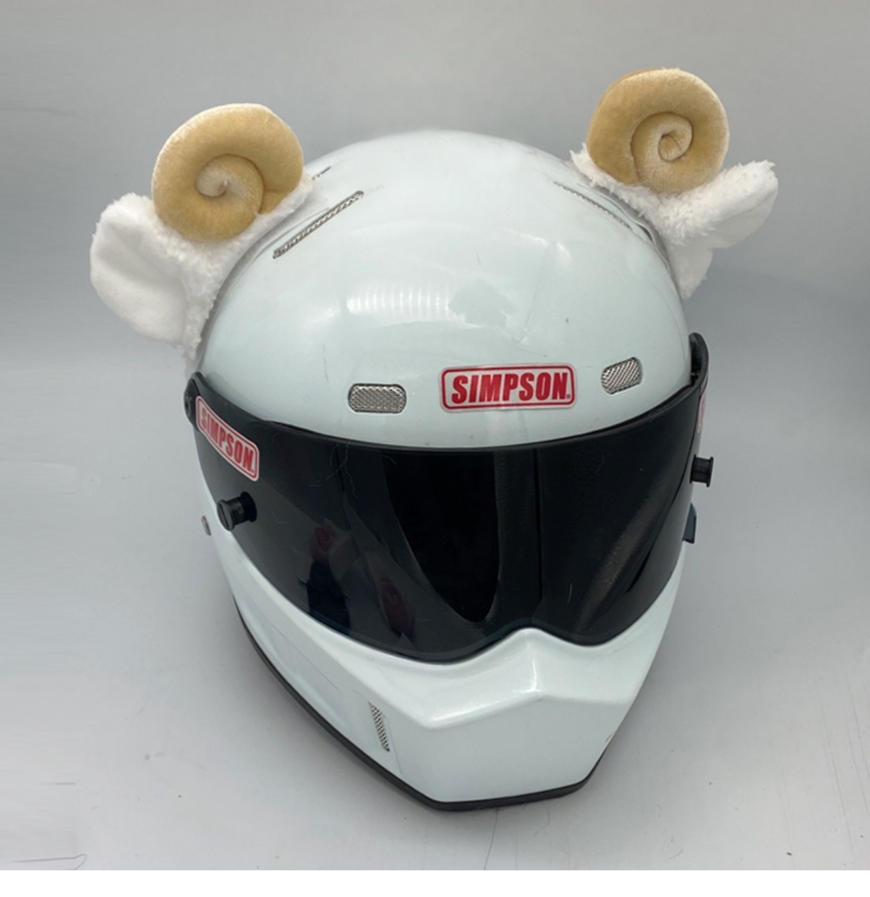 001 Angelababy Estilo Adorable Decoración de Orejas de Oveja para Vehículos Eléctricos Accesorios para Cascos de Esquí DIY_voghion.com