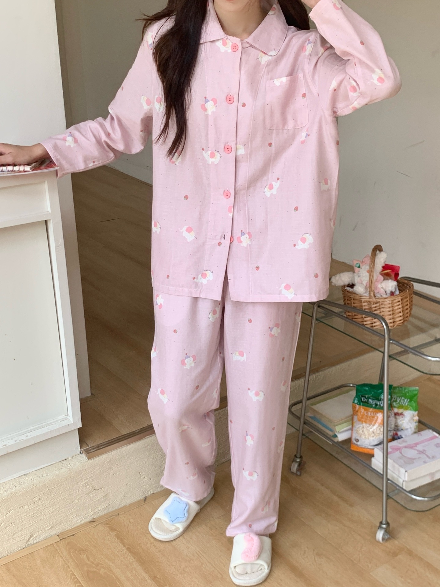 ChicShe CCTV Broadcast Classe A Pigiama a doppio strato Abbigliamento da casa in garza di puro cotone Pantaloni lunghi a maniche lunghe Ragazza carina_voghion.com