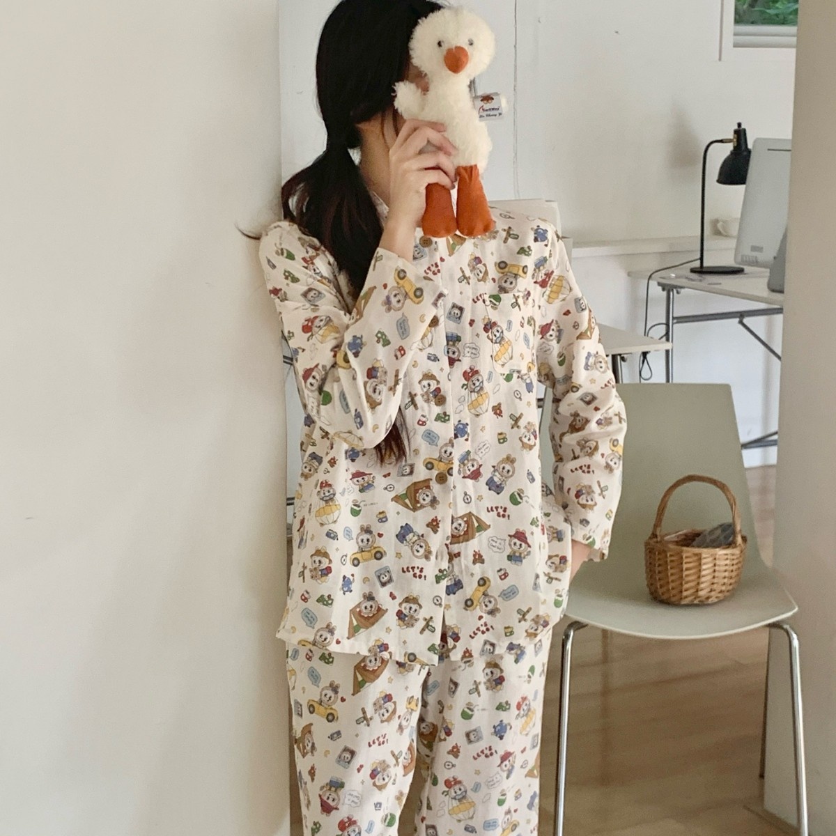 ChicShe CCTV Broadcast Classe A Pigiama a doppio strato Abbigliamento da casa in garza di puro cotone Pantaloni lunghi a maniche lunghe Ragazza carina_voghion.com