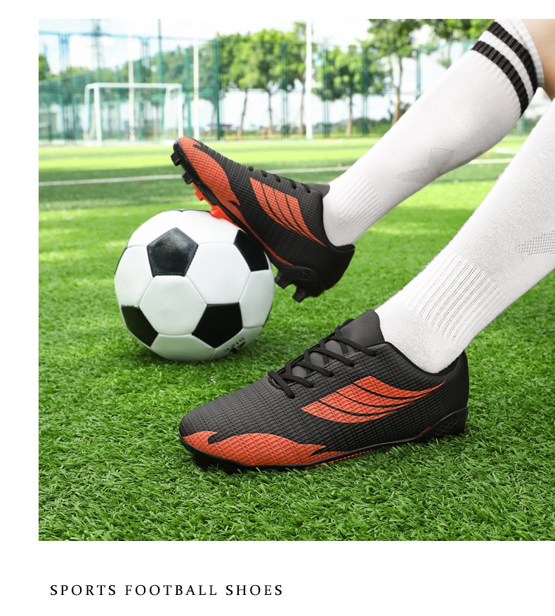 ShoeGlobe Scarpe da calcio basse corte da allenamento in pelle con superficie chiodata e antiscivolo per ragazzi e ragazze_voghion.com