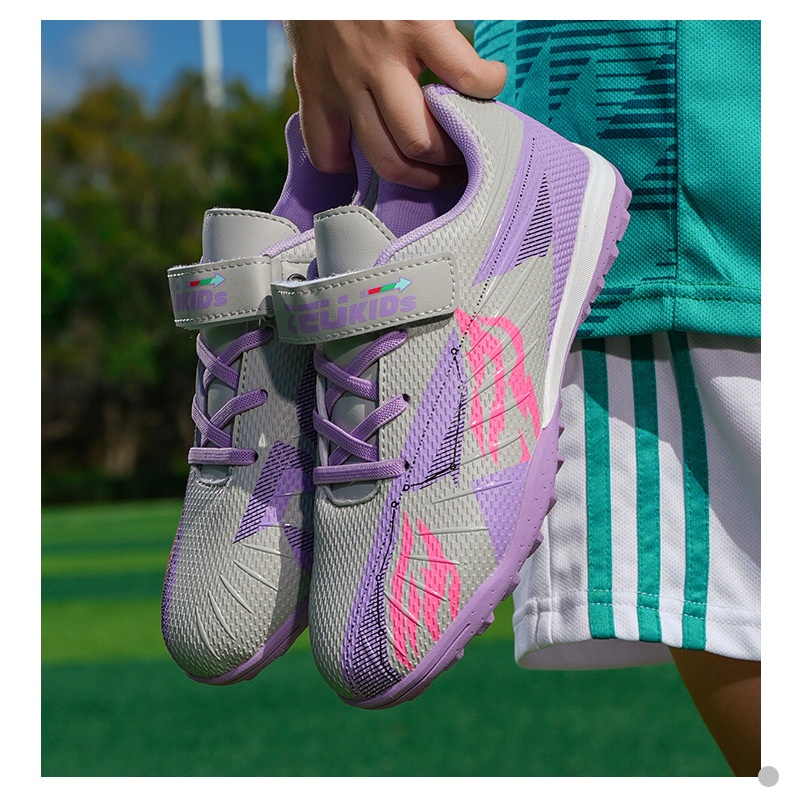 ShoeGlobe Zhizu Brand Soccer Children, No-Tie Shoelaces, Buckle TF Rubber Sole, Artificial Turf Training Shoes For Primary And_voghion.com