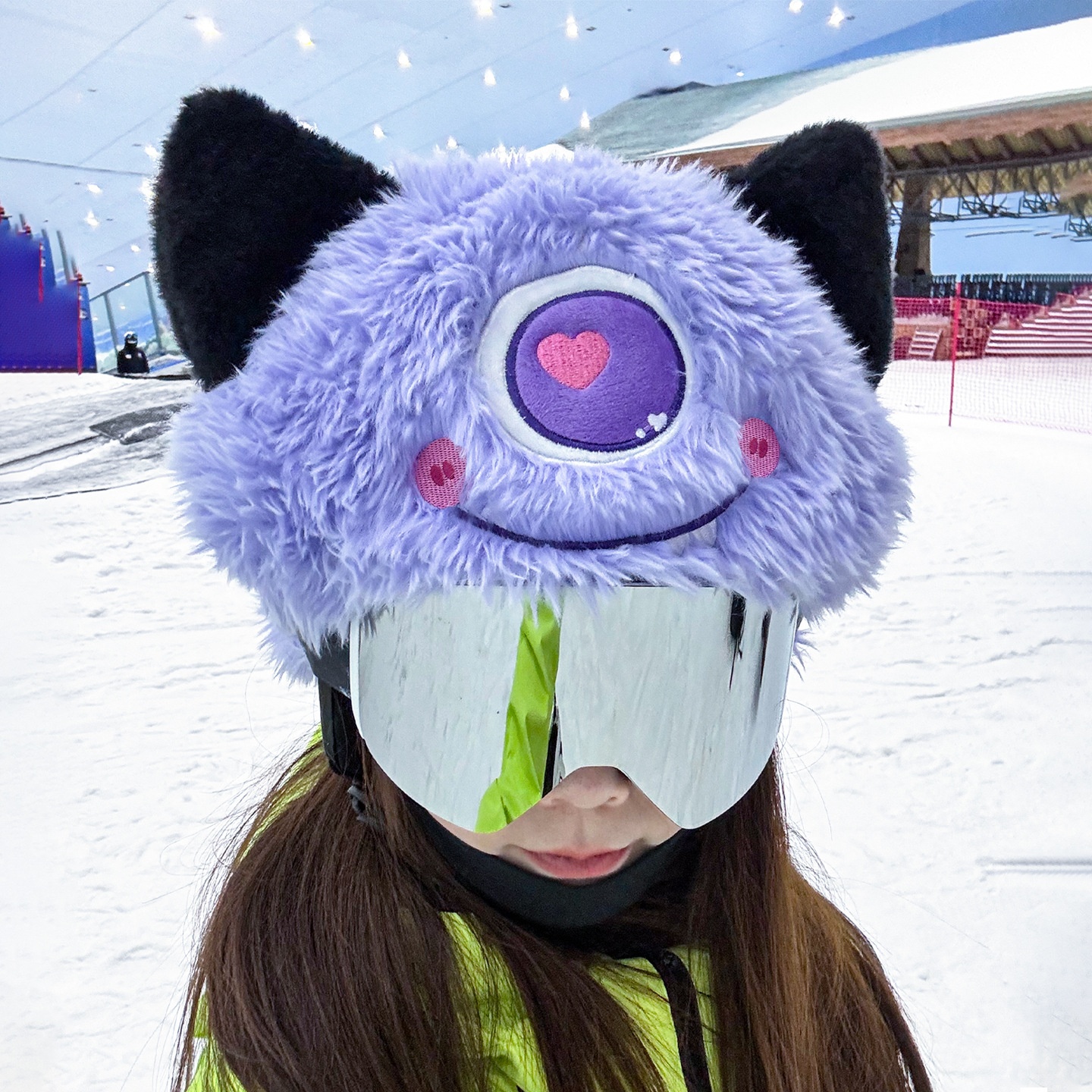 001 Cubre casco de esquí/snowboard cálido de felpa tejida, adelgazante para el rostro, gorro frío con decoración de dibujos animados de monstruo, nuevo estilo invernal_voghion.com