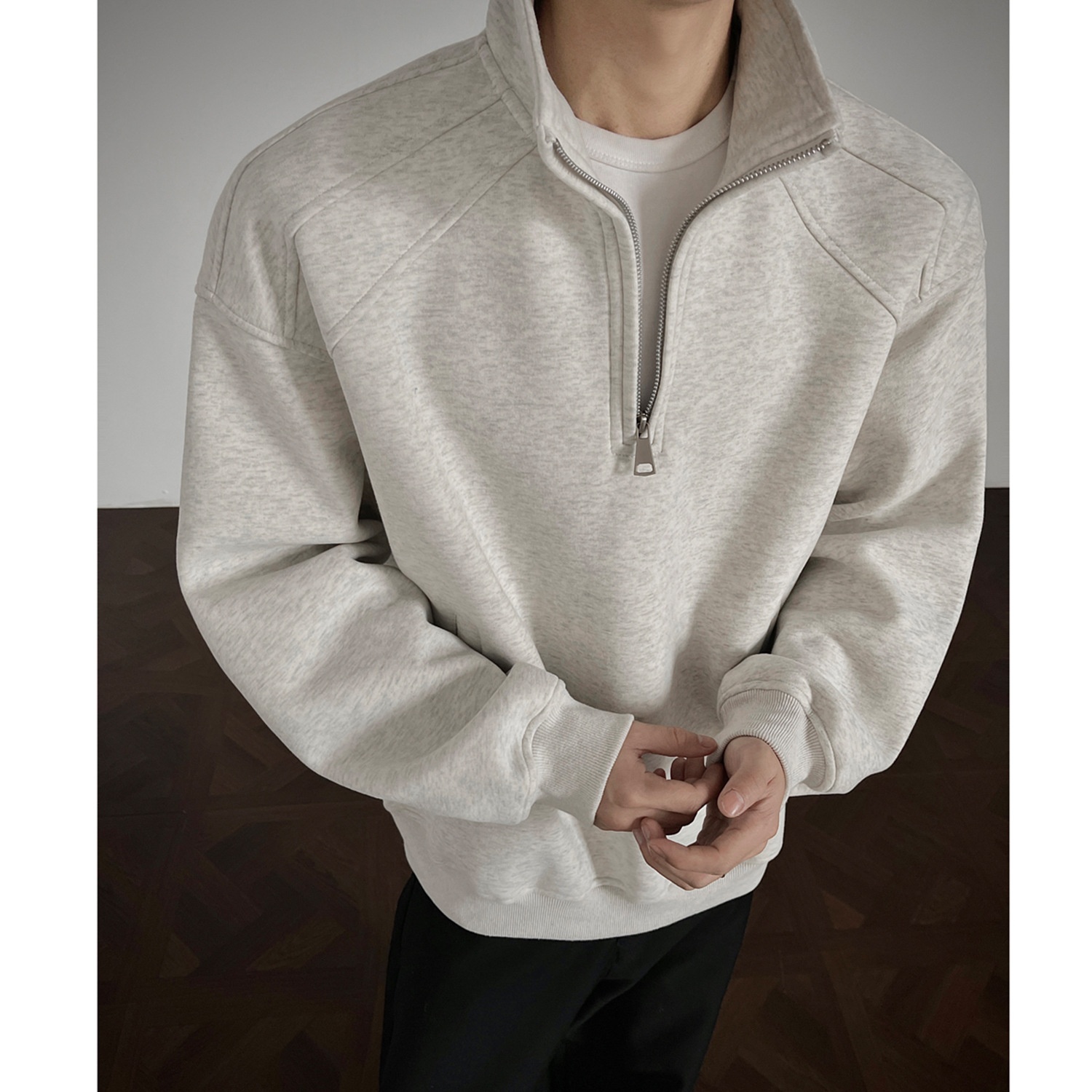 Herren-Sweatshirt im amerikanischen Retro-Stil mit halbem Reißverschluss und Stehkragen, locker geschnitten, Herbst 2025, Modell Heavy Loose Couple Jacket_voghion.com