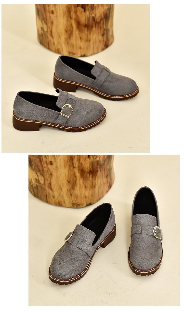 Plus size loafers voor vrouwen 2024 lente nieuwe mode riem gesp instappers suède oppervlak vierkante hak moeder schoenen_voghion.com