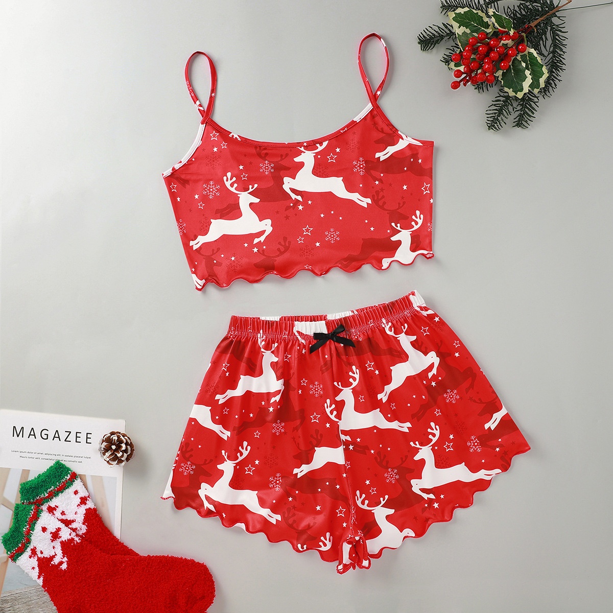 ChicShe Christmas European And American Style Thin Pajamas Simple Casual Strap Sleeveless Vest Shorts Milk Silk Two-Piece_voghion.com