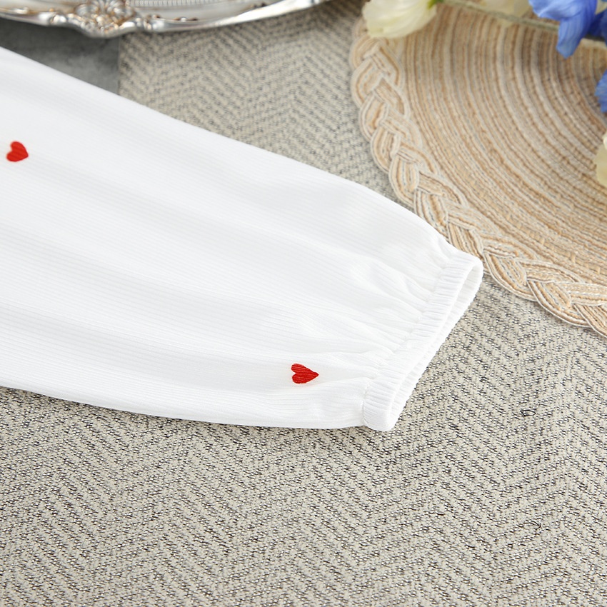 ChicShe 2025 Europäische und amerikanische Frühlings-Strick-Hausmode für Damen, Herzmuster-Ärmel, lange Hose, lockerer zweiteiliger Pyjama_voghion.com