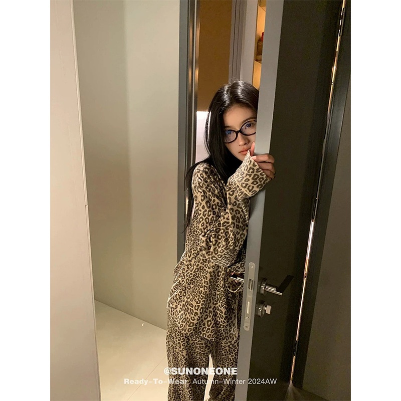 ChicShe De Rong Women's Pajamas Autumn Winter New Leopard Print Cardigan Turn-down Collar Thickened High-end Loose Couple_voghion.com
