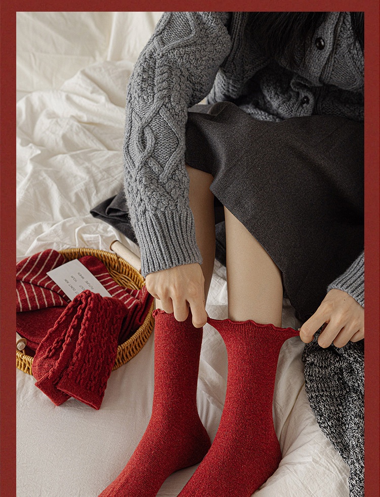 Calzini natalizi morbidi in lana rossa Angora di Lillian Suxinaimin, motivo: serpente, per donne, per capodanno_voghion.com