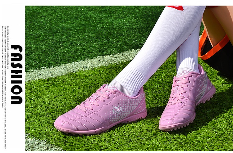 ShoeGlobe Children's For Girls, Korean Style Studded Shoes, New Boys And Girls Pink Soccer Training Shoes With Broken Studs_voghion.com