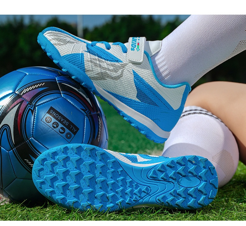 ShoeGlobe Zhizu Brand Soccer Children, No-Tie Shoelaces, Buckle TF Rubber Sole, Artificial Turf Training Shoes For Primary And_voghion.com