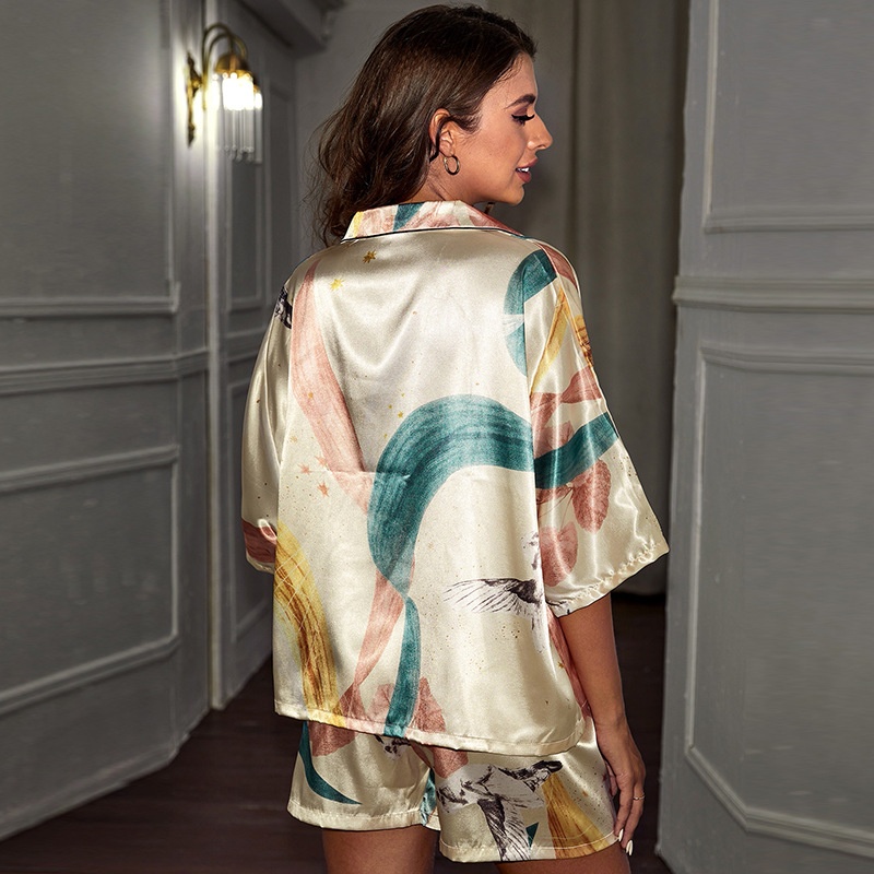 Pigiama in seta ghiacciata ChicShe per donna, stile europeo americano, set due pezzi casual alla moda con maniche corte e pantaloncini, sottile_voghion.com