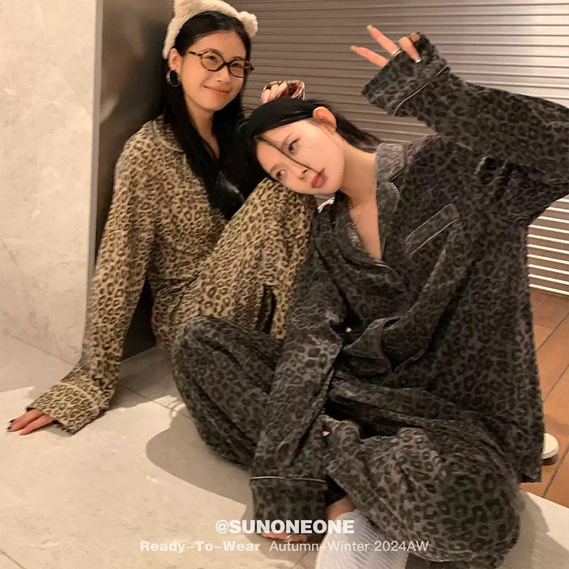 ChicShe De Rong Women's Pajamas Autumn Winter New Leopard Print Cardigan Turn-down Collar Thickened High-end Loose Couple_voghion.com