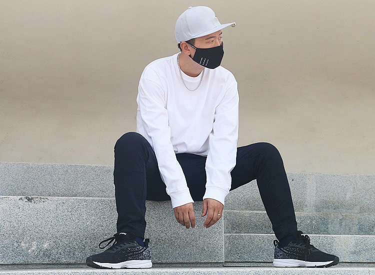 T-shirt unisexe à manches longues, col rond, 250 g, en pur coton japonais épais, coupe ample, sans coutures, fond blanc._voghion.com