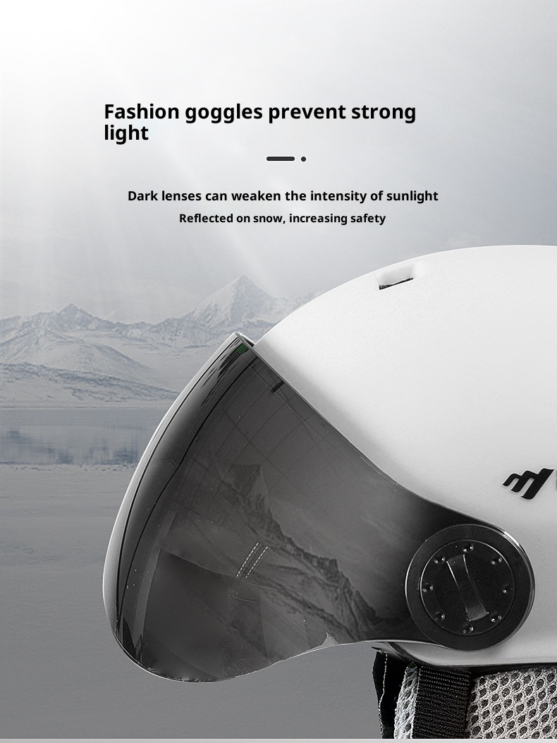 001 Ski Aziatische hoofdvorm beschermende uitrusting voor mannen en vrouwen harde helm anti-botsing met bril eendelig ontwerp_voghion.com