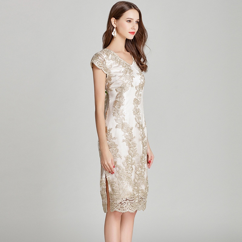 ChicShe V-Neck Embroidered Summer New Socialite Versatile Little Plus Size European And American Fashion Lace Dress_voghion.com