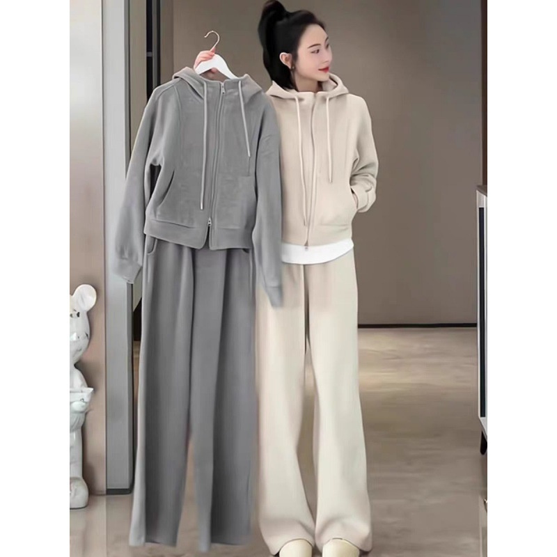 ChicShe European Station Autumn Women's Fashion New Plus Size Loose Hooded Cardigan Fashionable Sweet And Spicy Commuting Outfit_voghion.com