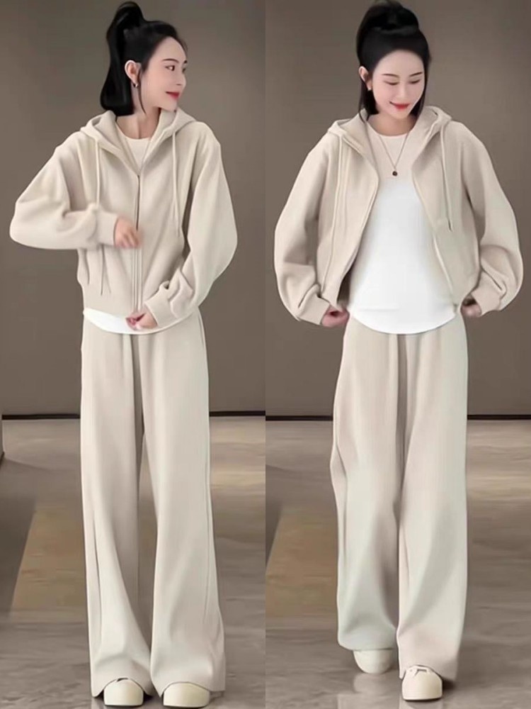 ChicShe European Station Autumn Women's Fashion New Plus Size Loose Hooded Cardigan Fashionable Sweet And Spicy Commuting Outfit_voghion.com