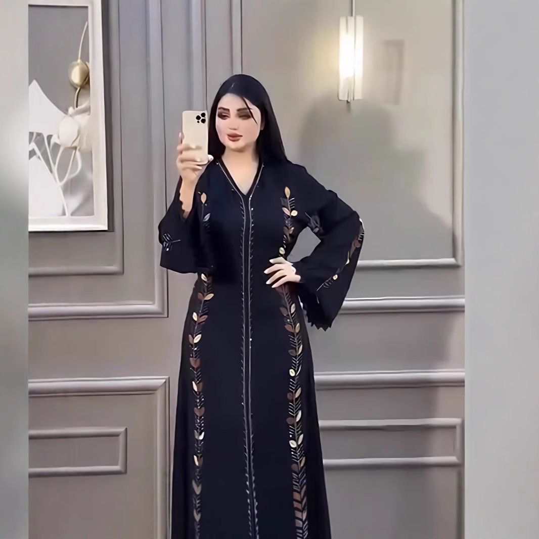 ChicShe Plus Size Abaya Middle-aged And Elderly Foreign Trade Robe Long Dress Women's Clothing Factory Apparel New Style_voghion.com