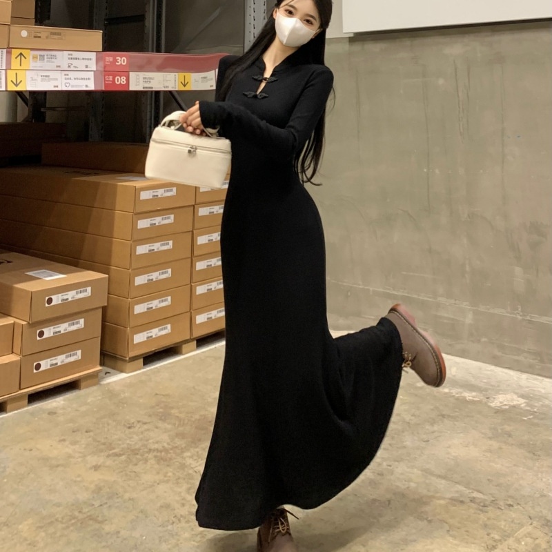 ChicShe 2025 New Chinese Style Improved Cheongsam Bodycon Long For Women Autumn Winter Plus Size Waist-Cinching Base Mermaid_voghion.com