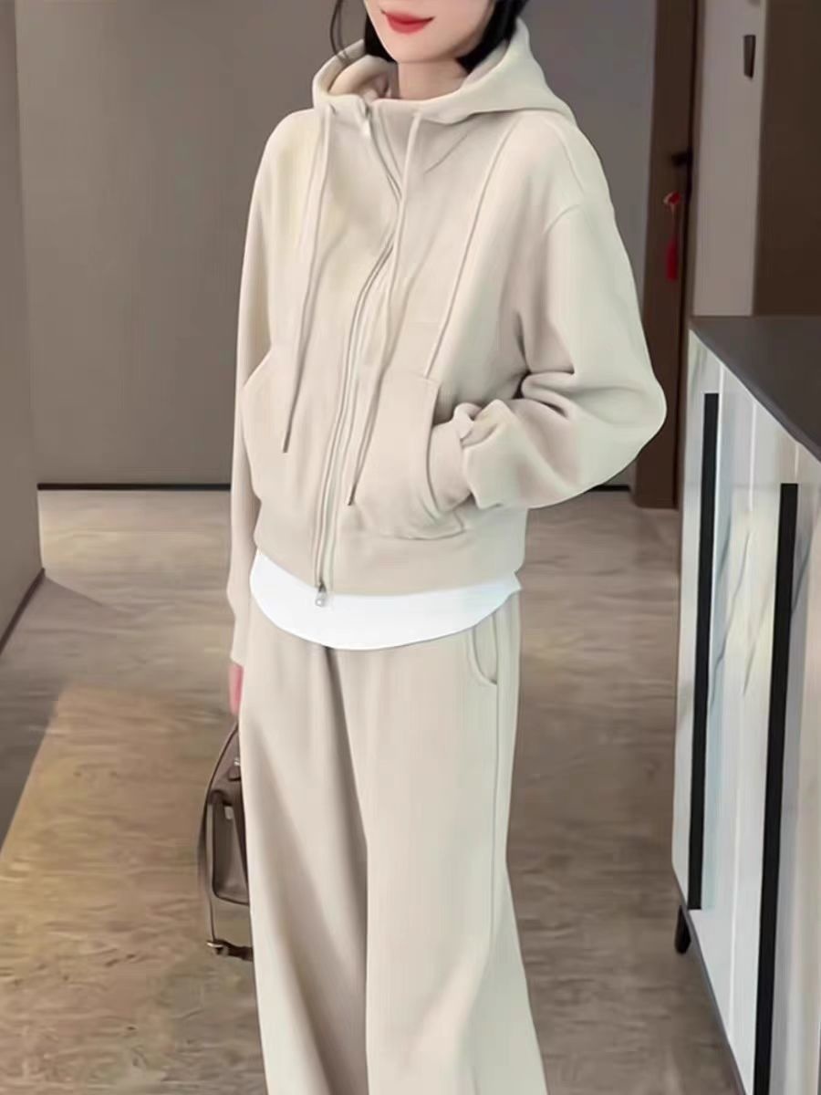 ChicShe European Station Autumn Women's Fashion New Plus Size Loose Hooded Cardigan Fashionable Sweet And Spicy Commuting Outfit_voghion.com