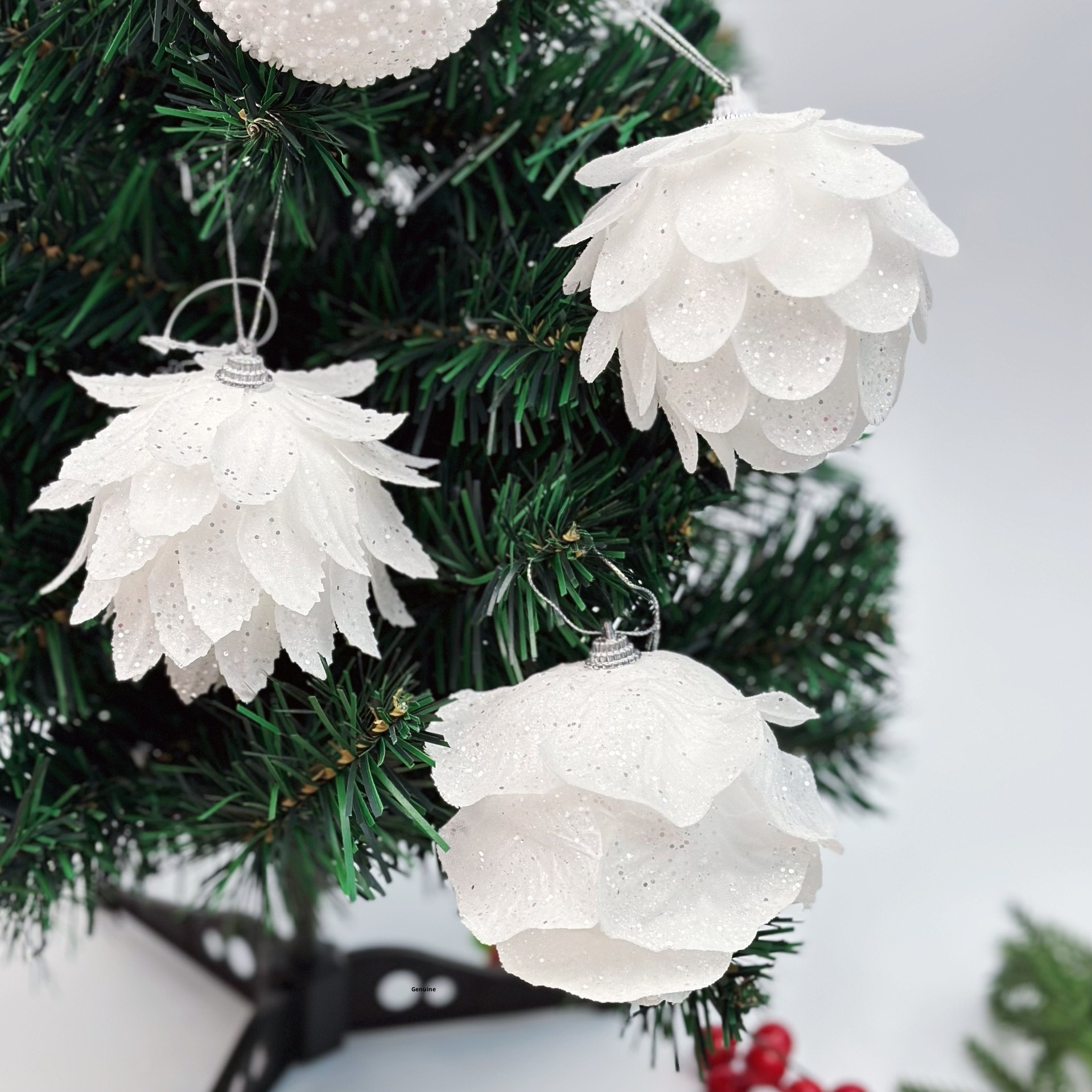 Lillian Cross-Border Foam Atmosphere Fluffy Ball White Christmas Tree Sticky Powder Decoration Petal_voghion.com