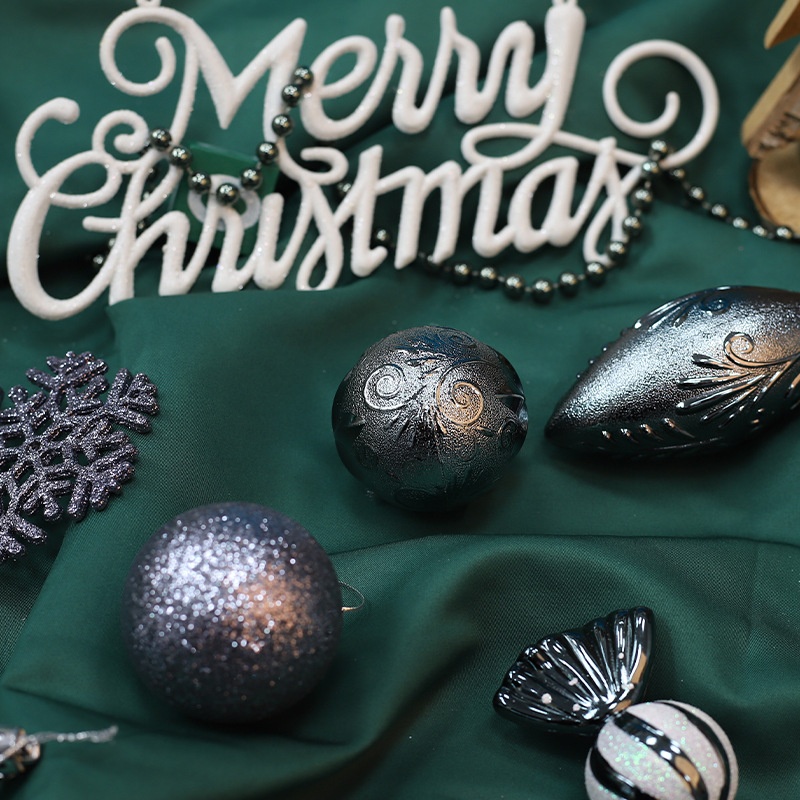 Lillian Plastic Colorful Small Round Reindeer Candy Mall Window Decoration Hanging Christmas Balls Wholesale_voghion.com