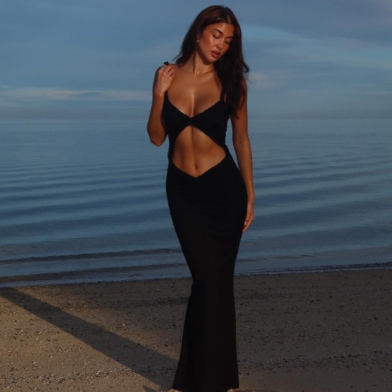 ChicShe, abito lungo sexy aderente senza spalline con spalle scoperte, stile europeo e americano, transfrontaliero, estate 2024, all'ingrosso_voghion.com
