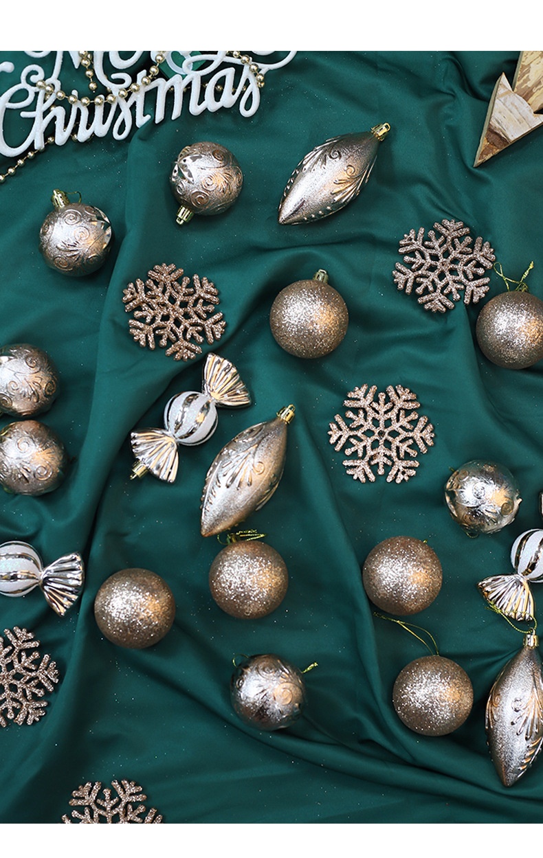 Lillian Plastic Colorful Small Round Reindeer Candy Mall Window Decoration Hanging Christmas Balls Wholesale_voghion.com