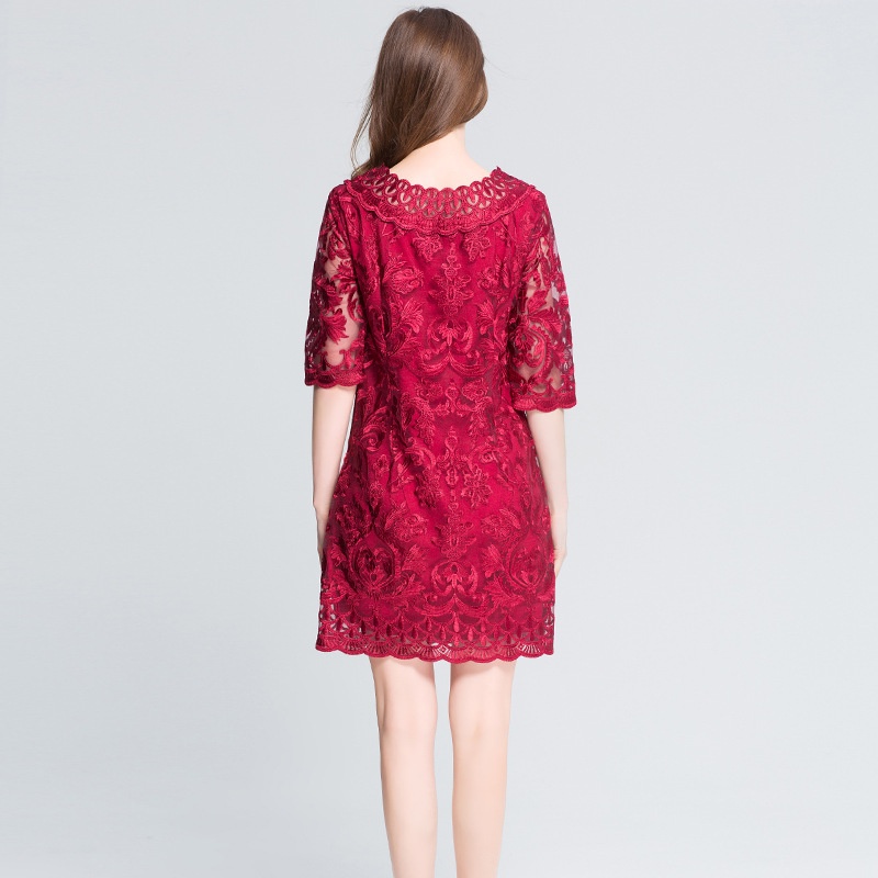 ChicShe Plus Size Women's 2022 Spring And Autumn Loose Embroidered Lace Mom's Dress One Piece Dropshipping_voghion.com