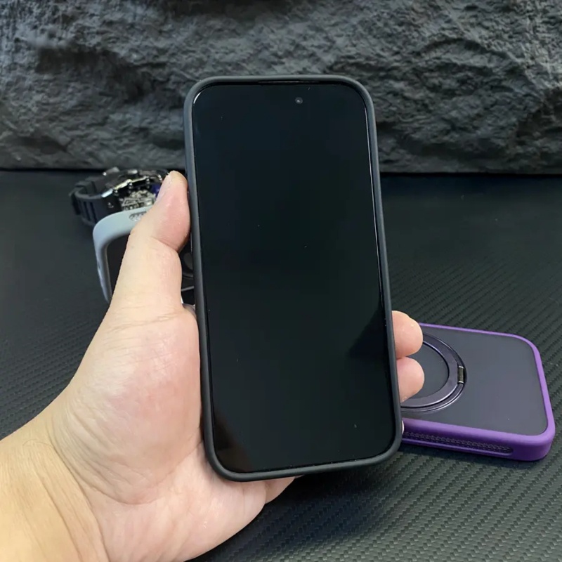 Custodia protettiva opaca TechGlobe compatibile con iPhone 16 con obiettivo in metallo e supporto girevole magnetico a 360° per iPhone 15 Pro_voghion.com