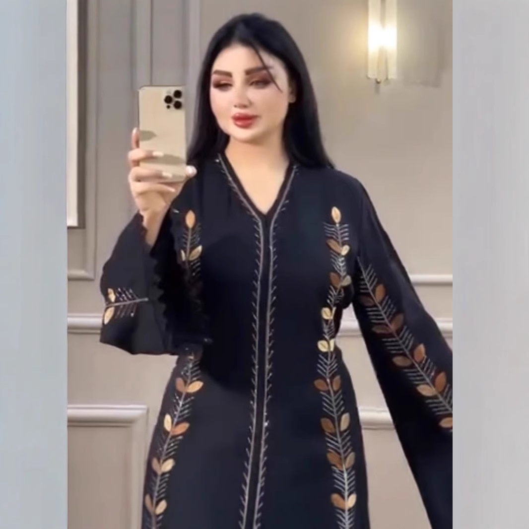 ChicShe Plus Size Abaya Middle-aged And Elderly Foreign Trade Robe Long Dress Women's Clothing Factory Apparel New Style_voghion.com
