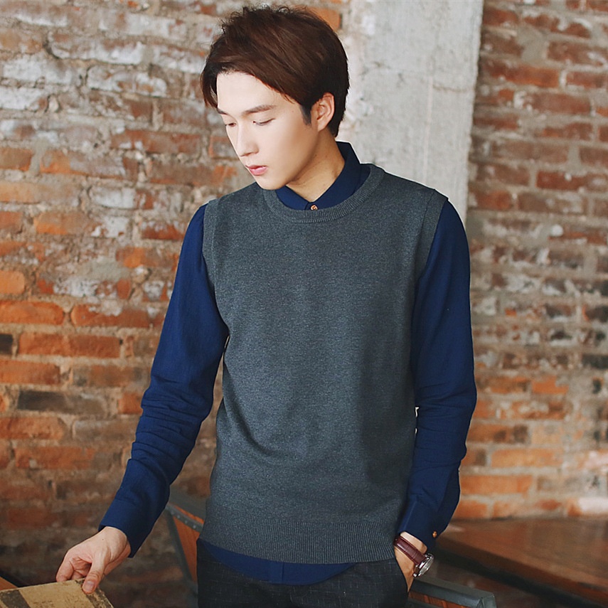 boy Boy Boy Round Neck Pullover Youth Solid Color Sleeveless Knitted Wool Vest Men's Sweater_voghion.com