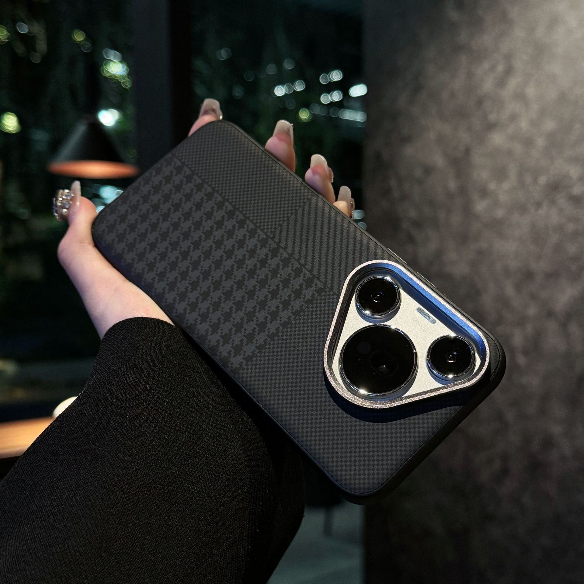 Custodia protettiva anti-caduta TechGlobe per Huawei Mate70Pro+ con cuciture in fibra di carbonio e anello per obiettivo in metallo Pura80._voghion.com