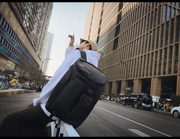 ActiveGo Nuovo Zaino Sportivo da Badminton per Uomo Grande Capacità Multiuso Borsa da Viaggio per Escursionismo all'Aperto Resistente all'Acqua_voghion.com