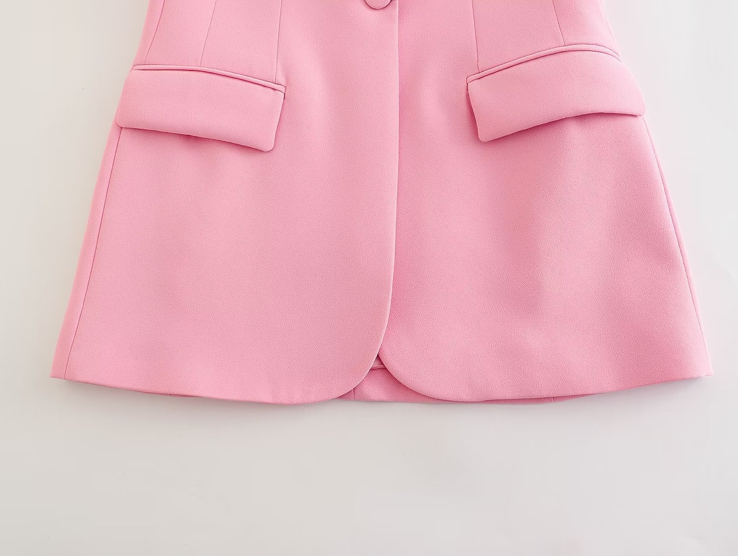 ChicShe 2023 Nuovo set da donna europeo e americano con blazer con colletto e pantaloni lunghi larghi a vita alta 2729187_voghion.com