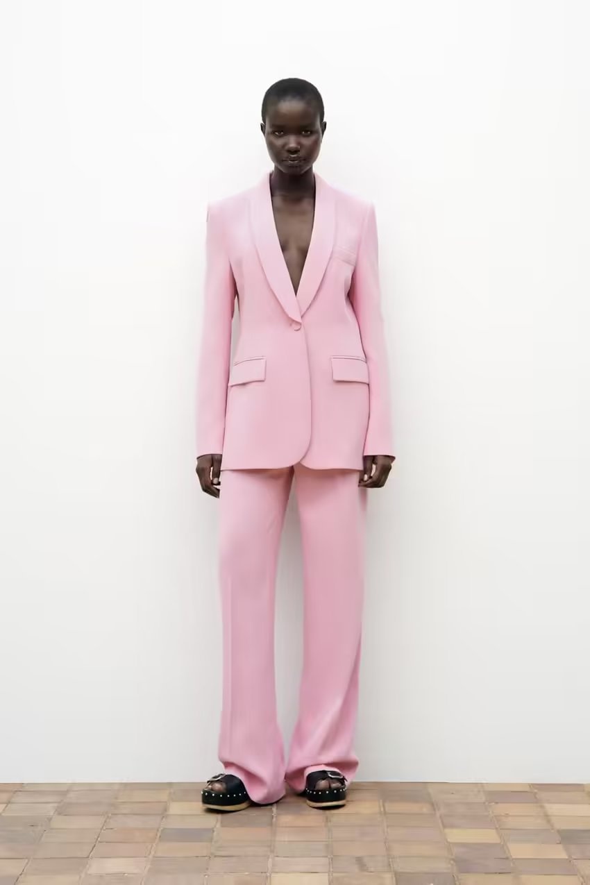 ChicShe 2023 Nuovo set da donna europeo e americano con blazer con colletto e pantaloni lunghi larghi a vita alta 2729187_voghion.com