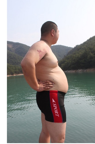 001 Men Plus Size 100kg Wearable Adult Fashion Comfortable Loose Boxer Swim Trunks Factory Direct Sale_voghion.com