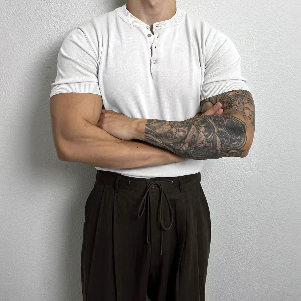 QFV507045555501<2 Henry Collar Short Sleeve Knitted Shirt For Men Summer Ice Silk Breathable Slim Fit Muscle-Showing Business European And_voghion.com